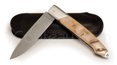 The Bitord pocket knife by David Ponsont - Crust Ram horn handle