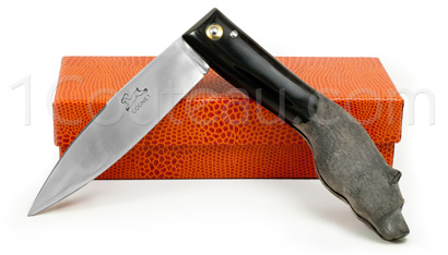 The Capucin pocket knife by Pierre Cognet - Bear, full tip horn sculpted handle